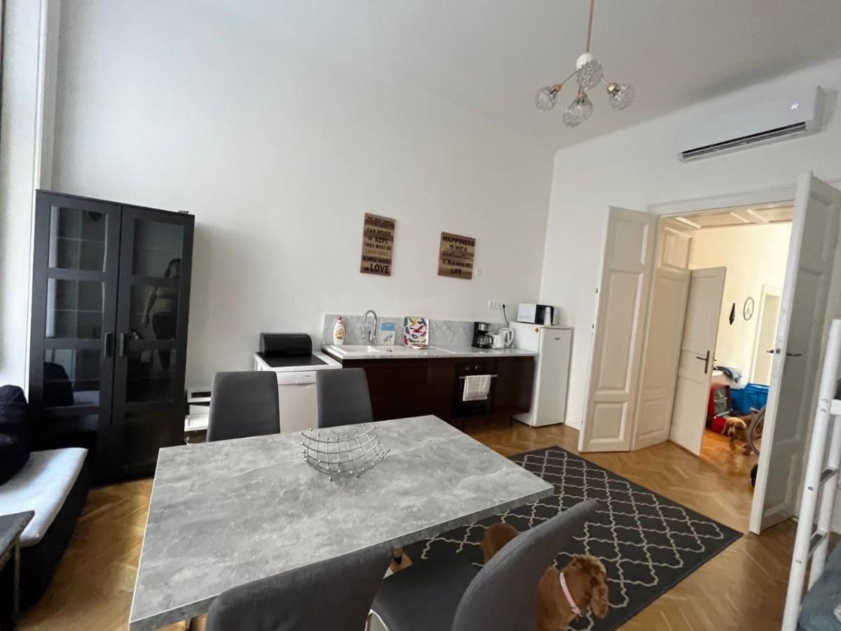 Love, Peace & Easy Living Apartment Budapeşte Dış mekan fotoğraf